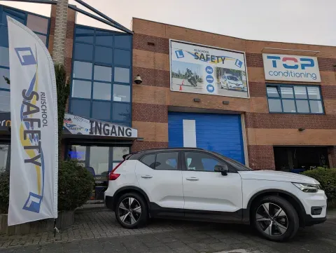 Volvo XC 40 voor Rijschool Safety